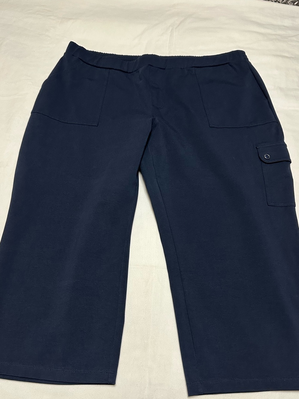 Susa Graver Women’s Navy Wide-Leg Cargo Capri Pants XLP